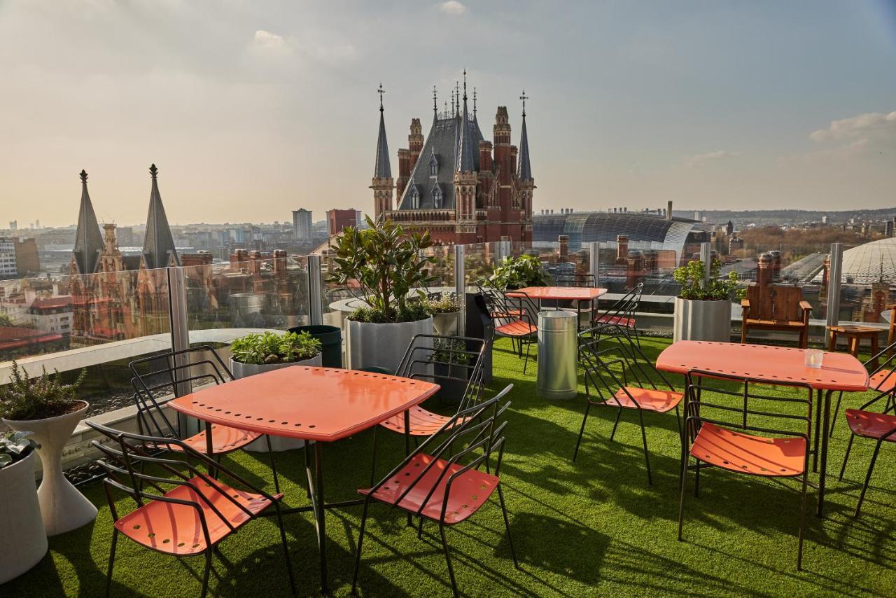 The Standard London Hotel Exterior photo Rooftop terrace